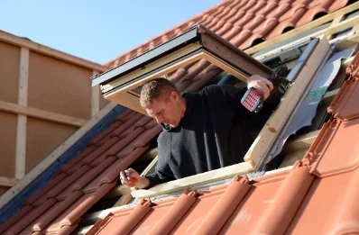 Pose de fenêtres de toit Velux à Sornay